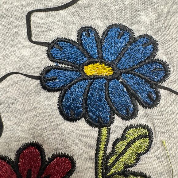 Disney Mickey Mouse with embroidered flowers and butterflies - Picture 6 of 7